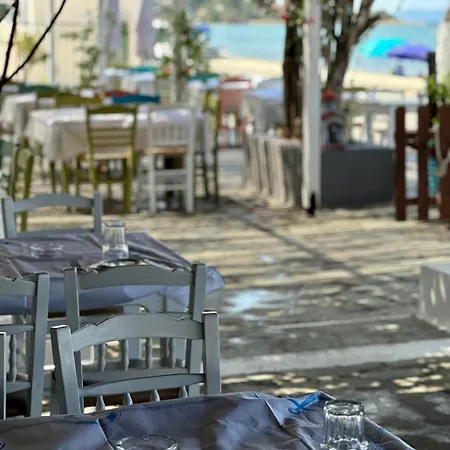 Petrospito By The Sea! Νέος Μαρμαράς