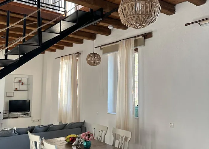 Semesterbostad Petrospito By The Sea! *