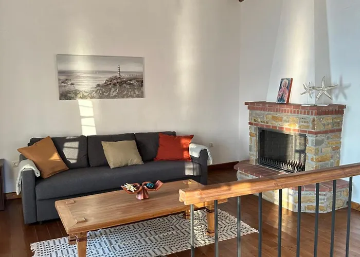 Semesterbostad Petrospito By The Sea! *